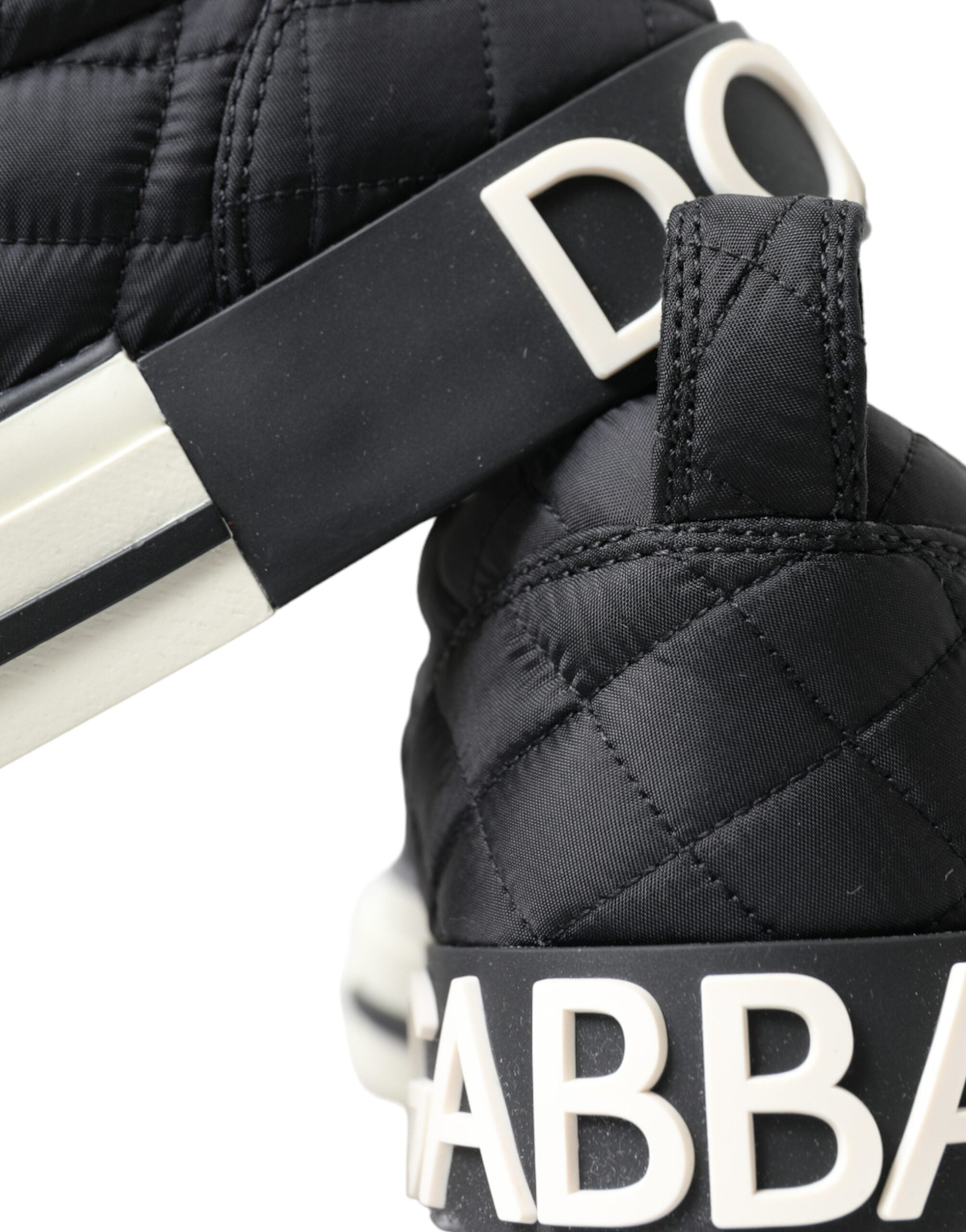 DOLCE & GABBANA
Elegant Quilted Black Canvas Sneakers